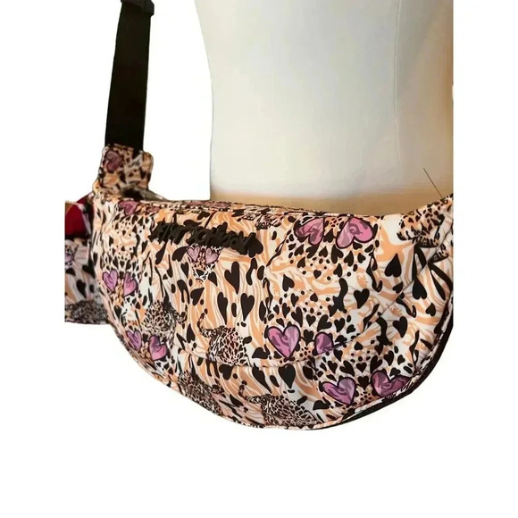 BETSY JOHNSON NWT shoulder bag with attaching coin purse cheetah - Picture 9 of 10